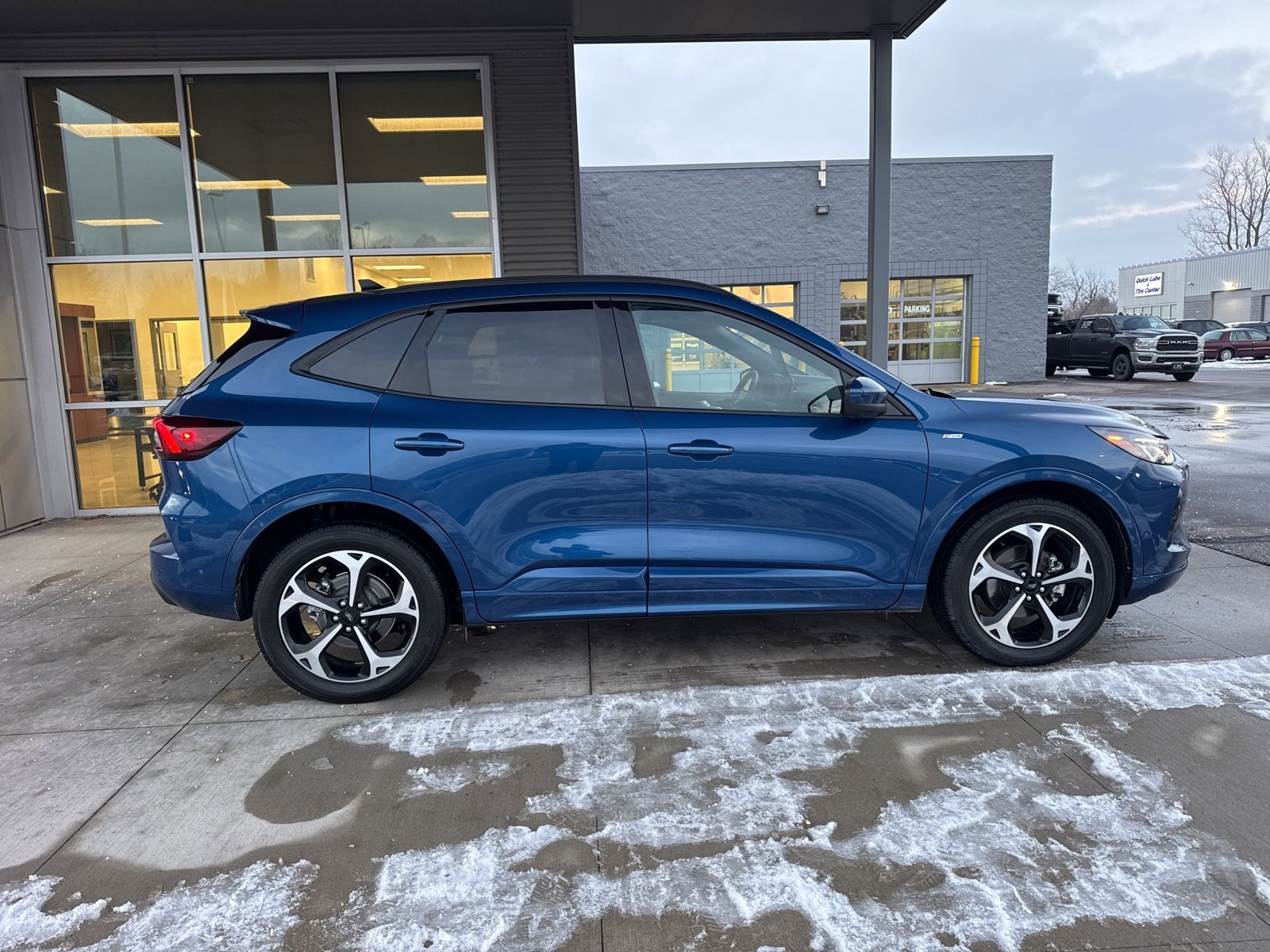 Certified 2023 Ford Escape ST-Line Elite w/ Premium Technology Package image 9