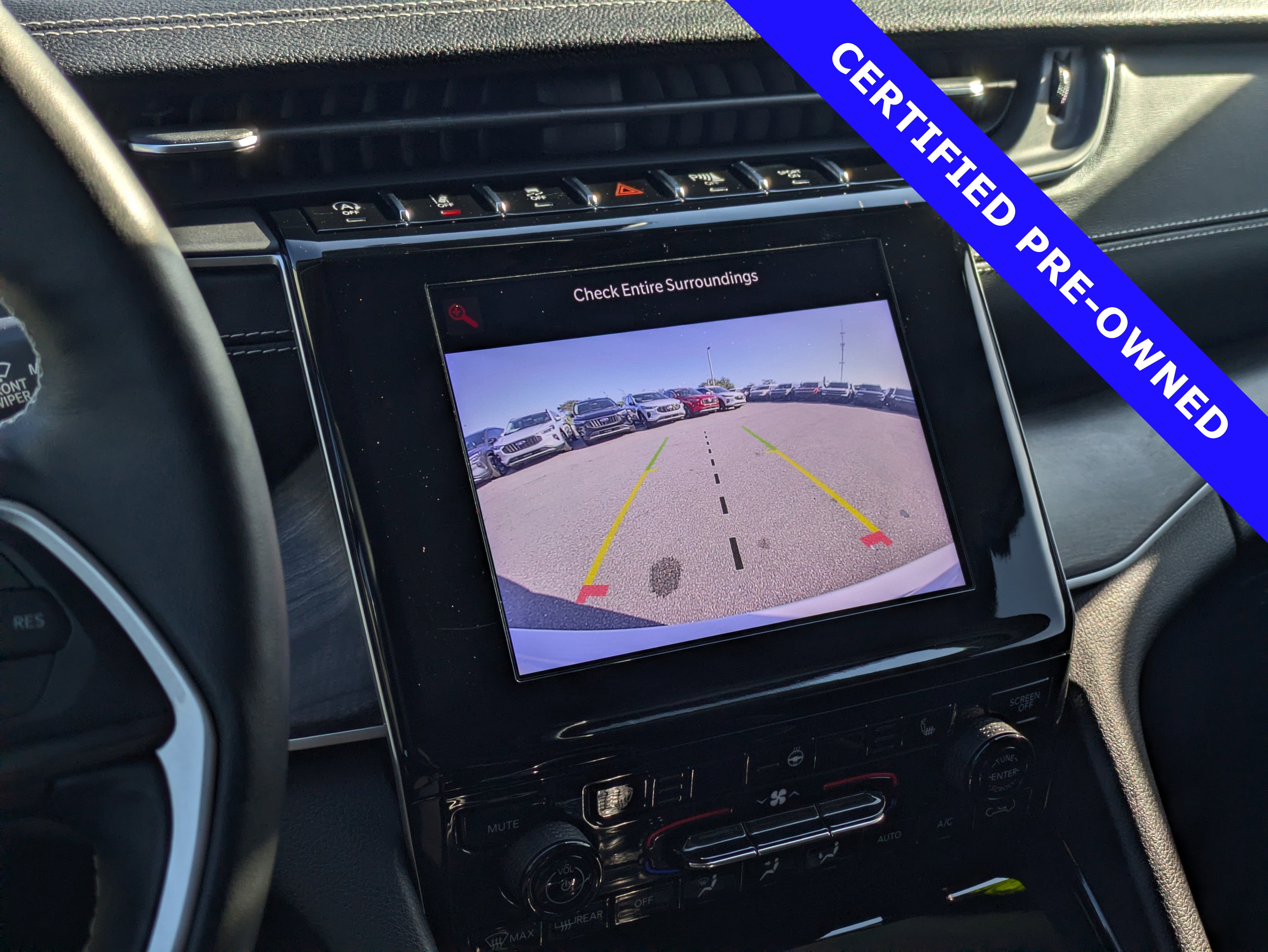 Used 2022 Jeep Grand Cherokee Limited image 28