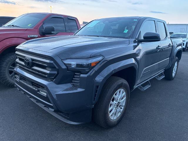 Used 2026 Toyota Tacoma SR5 AWD/4WD image 1