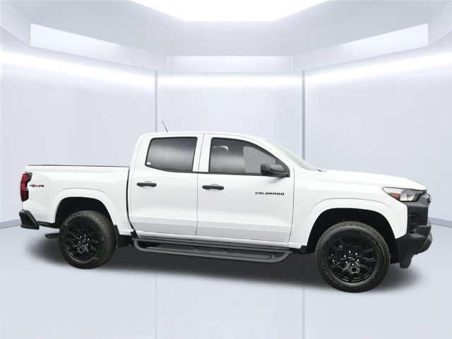 Used 2026 Chevrolet Colorado W/T w/ WT Custom Package AWD/4WD image 15
