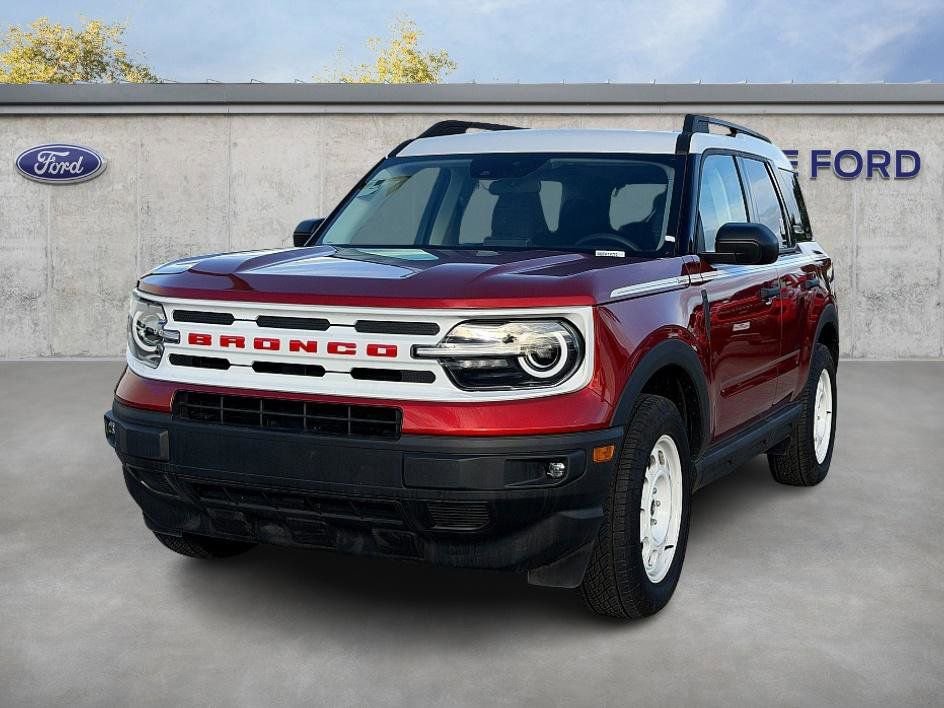 Certified 2024 Ford Bronco Sport Heritage AWD/4WD image 2
