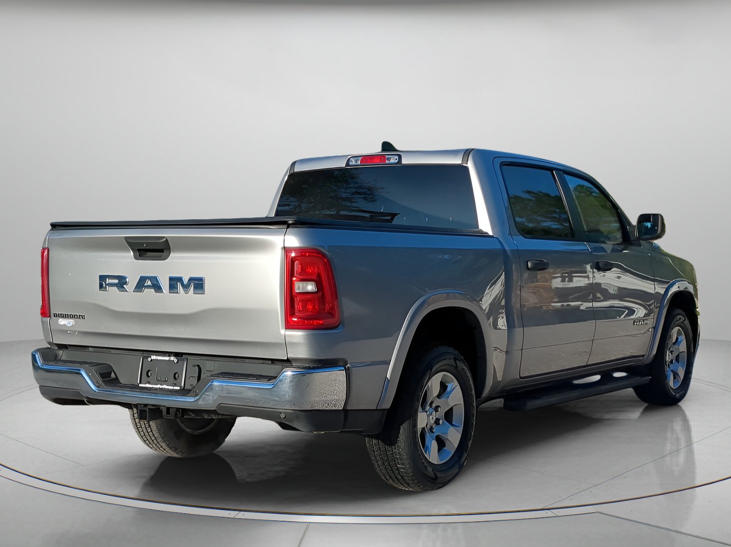 Used 2025 RAM 1500 Big Horn RWD image 40