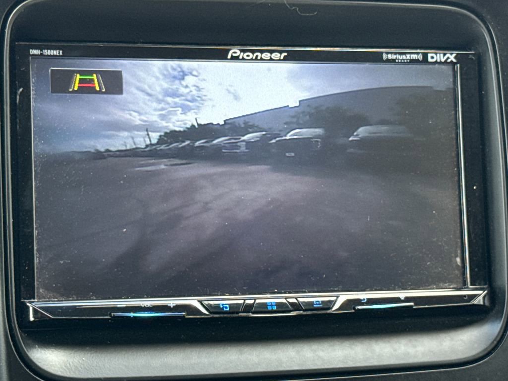 Used 2017 Jeep Cherokee Sport image 20