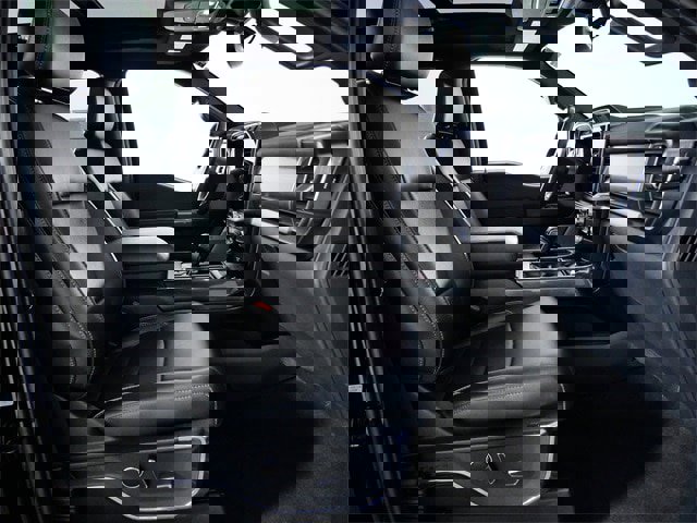 Certified 2023 Ford F150 Lariat w/ Equipment Group 502A High image 12