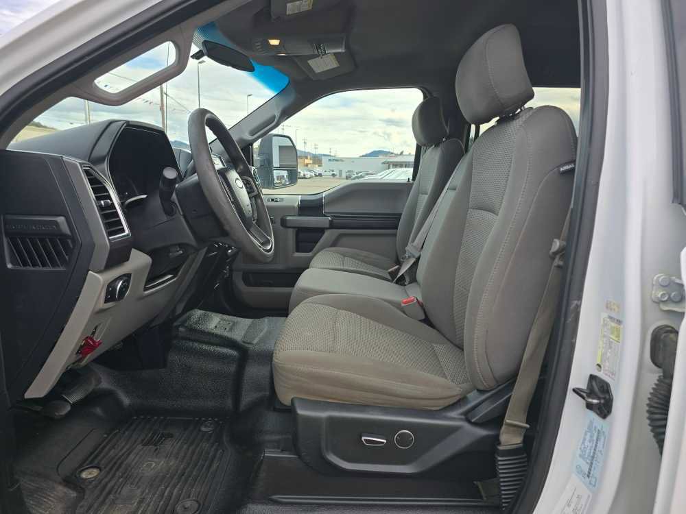 Certified 2017 Ford F350 XLT w/ XLT Value Package image 10