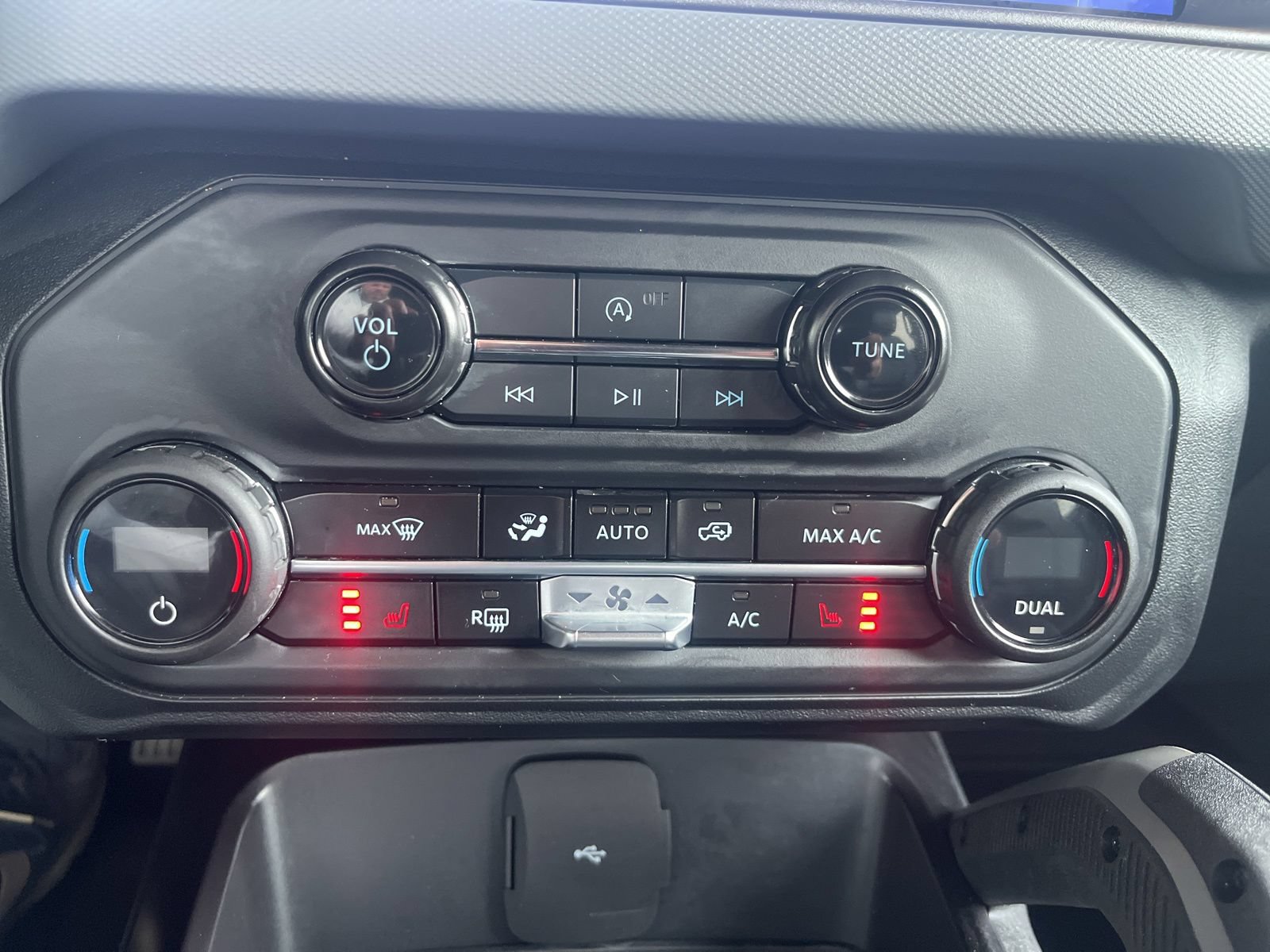 Certified 2024 Ford Bronco Big Bend AWD/4WD image 23