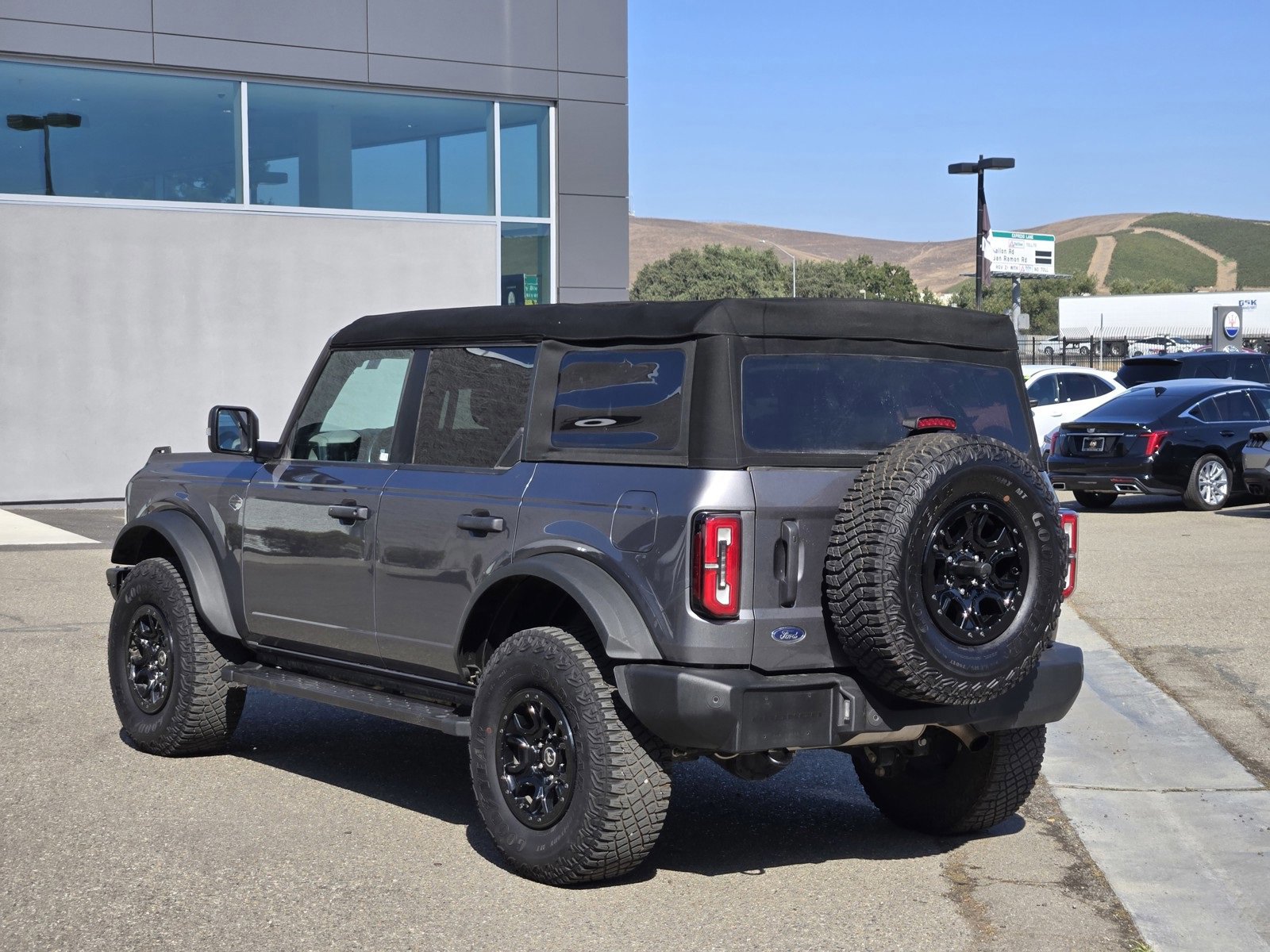 Certified 2023 Ford Bronco Wildtrak image 3