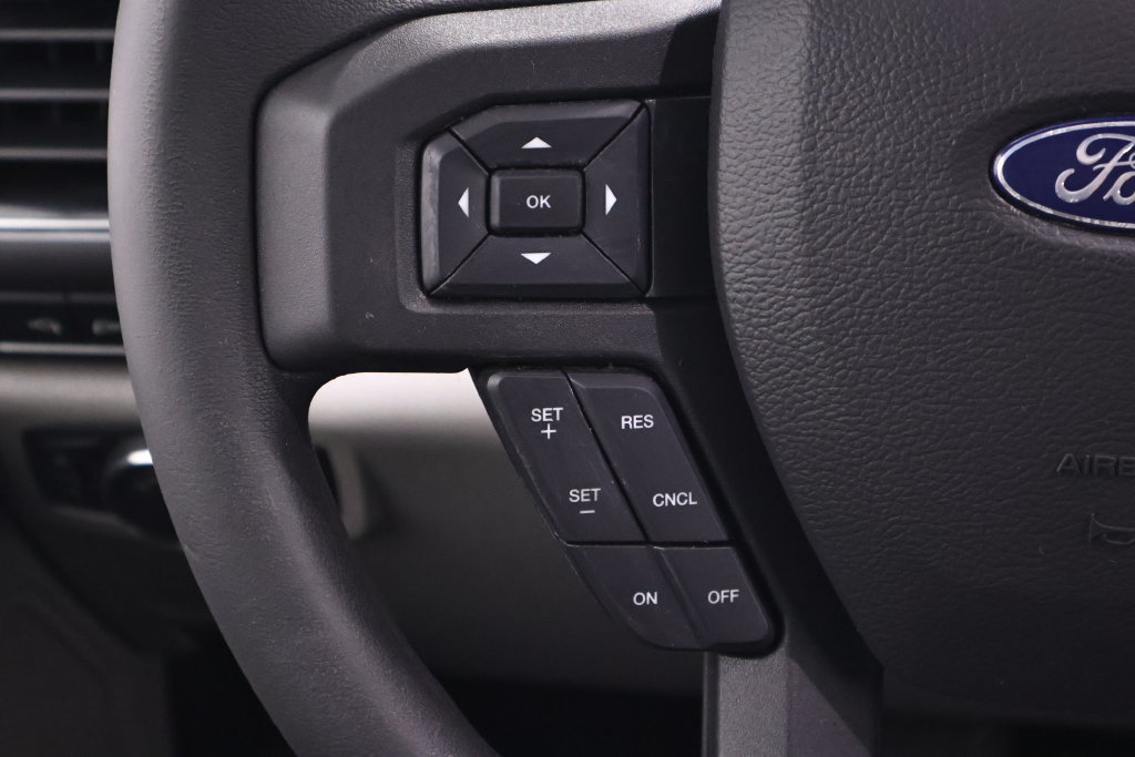 Certified 2019 Ford F350 XLT w/ XLT Premium Package AWD/4WD image 23