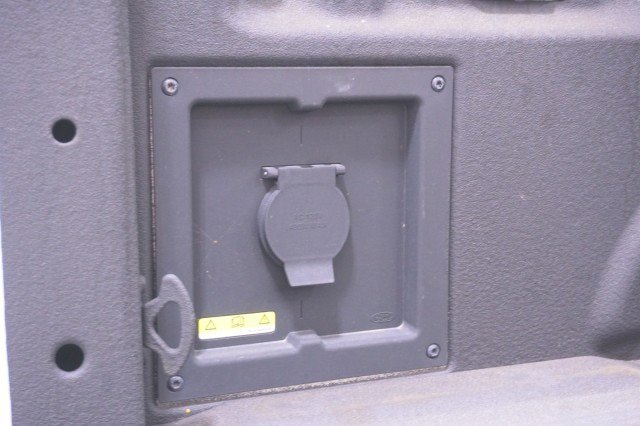 Certified 2023 Ford F150 Platinum w/ Equipment Group 701A High AWD/4WD image 9