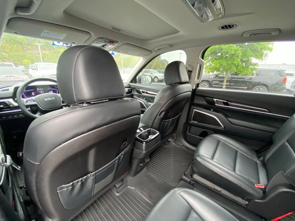 Used 2025 Kia Telluride S FWD image 24