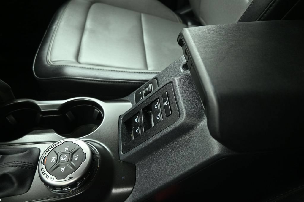 Certified 2022 Ford Bronco Everglades AWD/4WD image 17