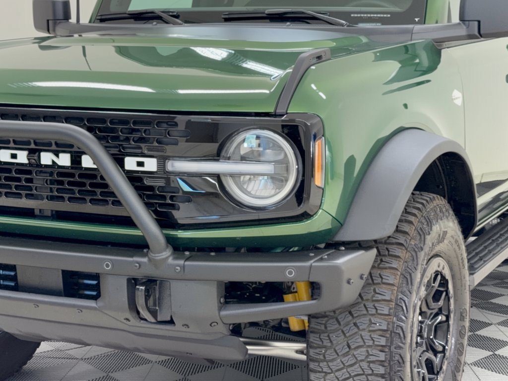 Certified 2022 Ford Bronco Wildtrak AWD/4WD image 12
