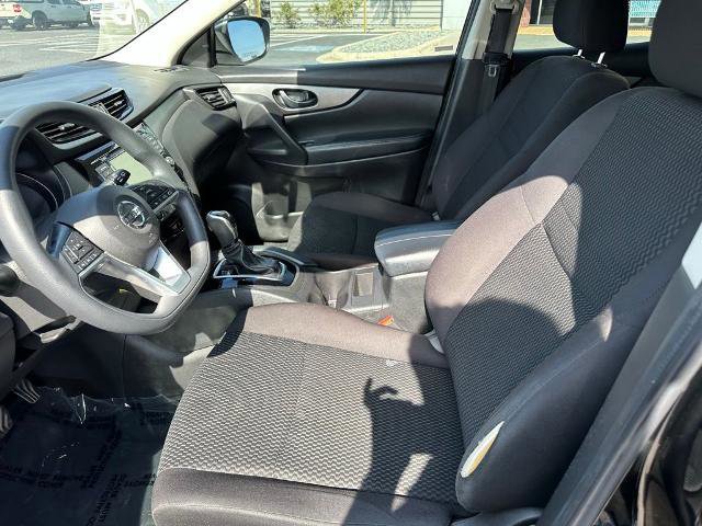 Used 2020 Nissan Rogue Sport S image 11