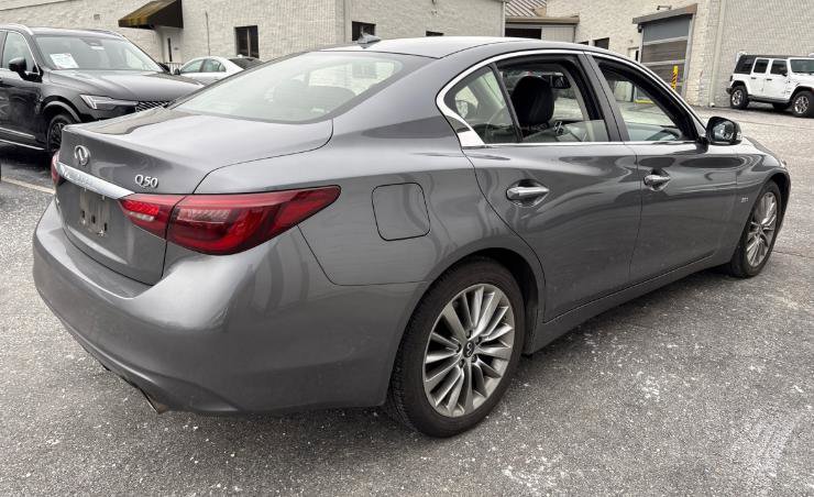 Used 2019 INFINITI Q50 Luxe image 3