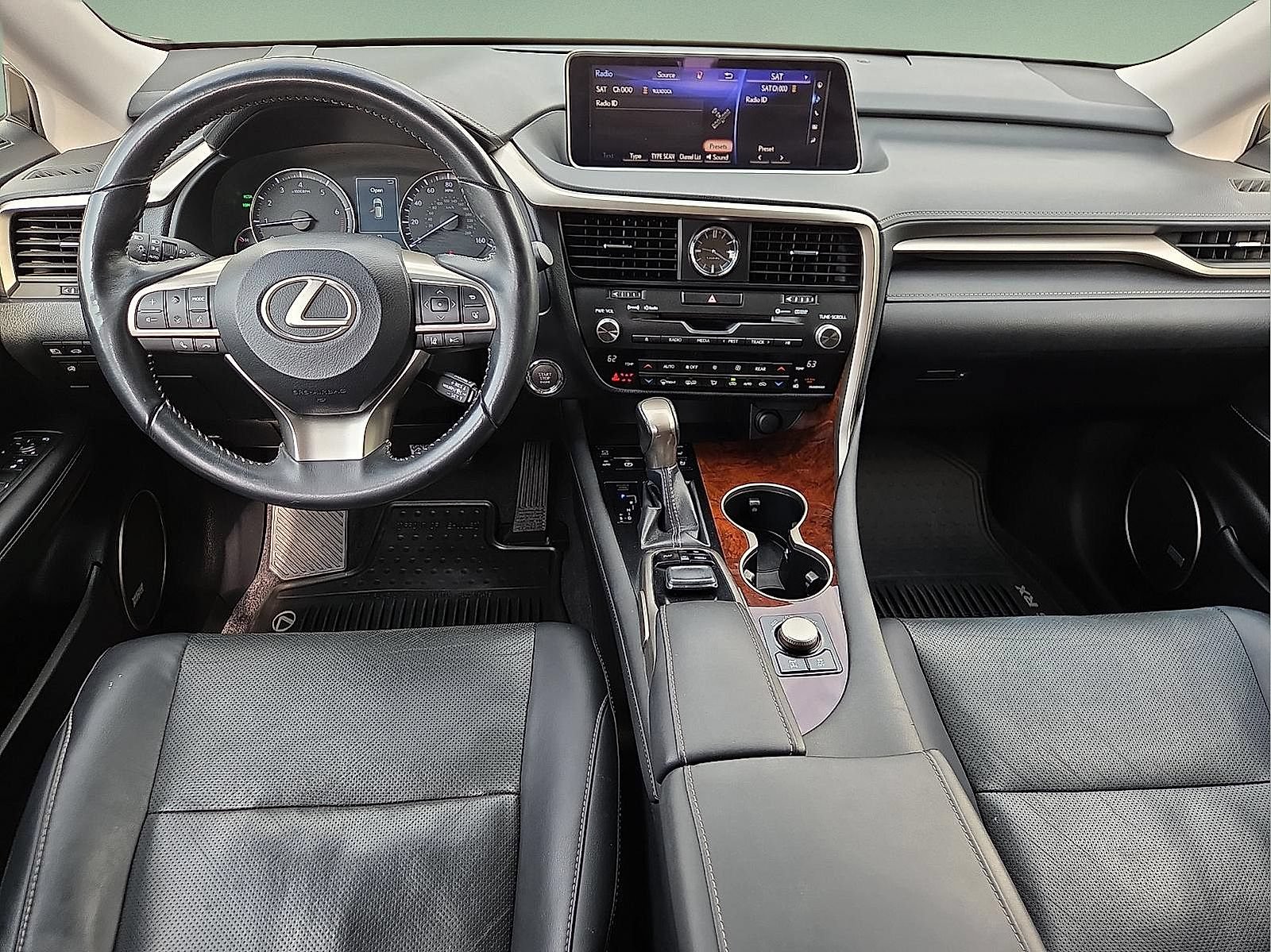 Used 2019 Lexus RX 350L AWD image 12