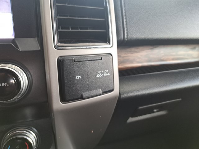 Certified 2019 Ford F150 Lariat w/ Equipment Group 502A Luxury AWD/4WD image 17