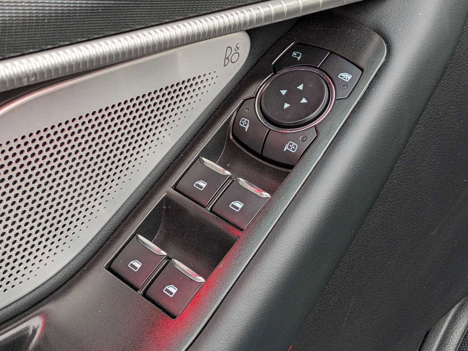 Certified 2025 Ford Explorer ST image 16