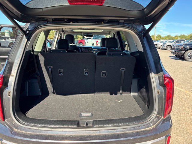 Used 2025 Kia Telluride S FWD image 9