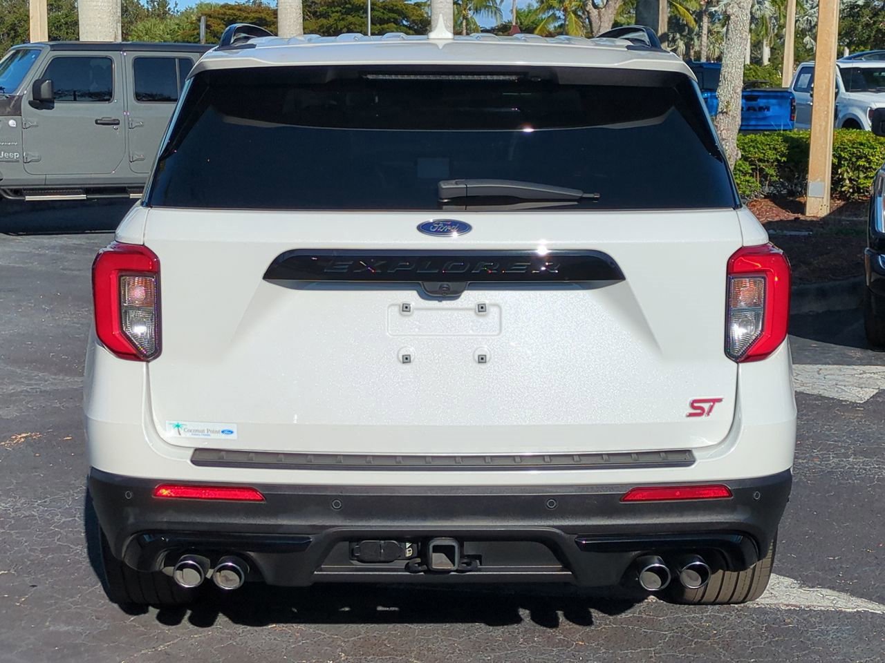 Certified 2020 Ford Explorer ST w/ ST Street Pack image 4