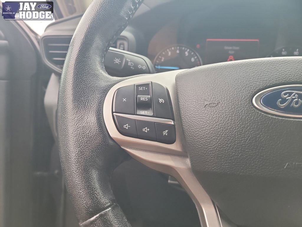 Certified 2022 Ford Explorer XLT image 17
