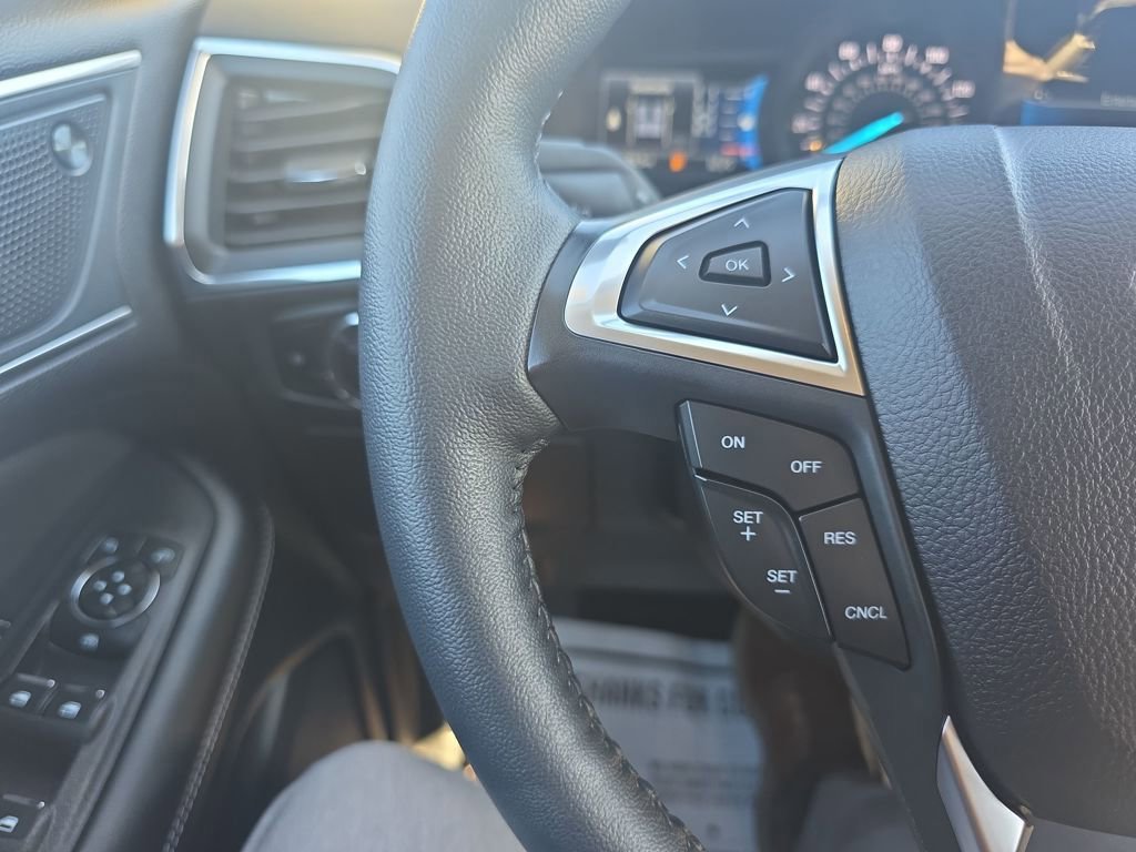 Certified 2024 Ford Edge Titanium image 25