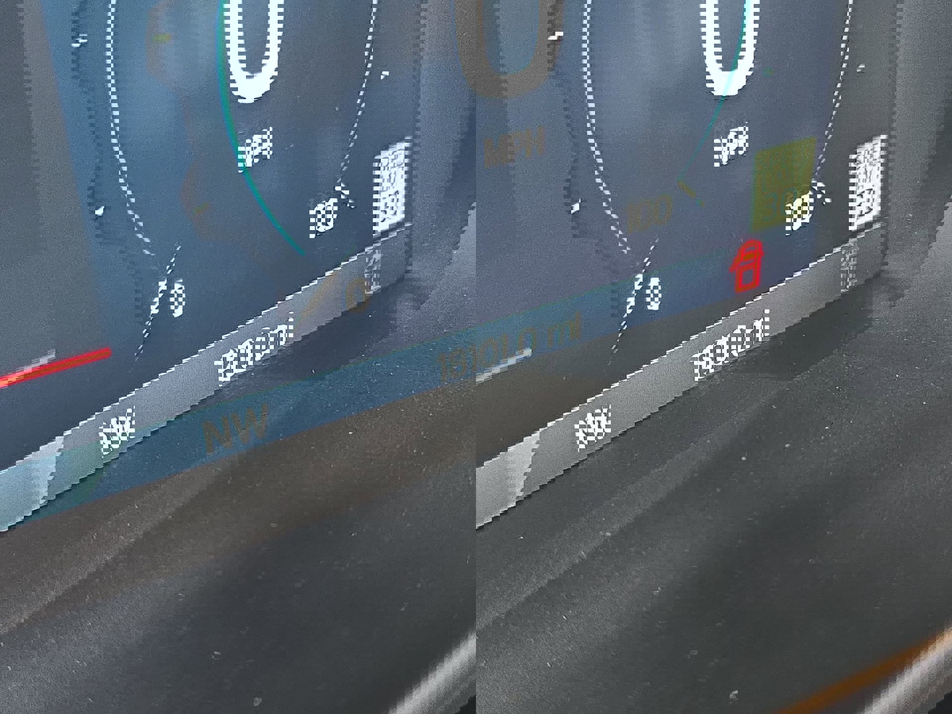 Certified 2024 Ford F350 Lariat w/ Lariat Ultimate Package image 15