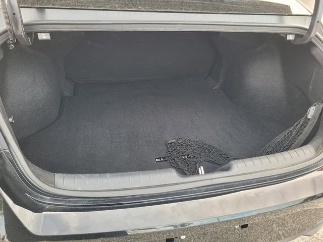 Used 2023 Hyundai Elantra Blue image 16