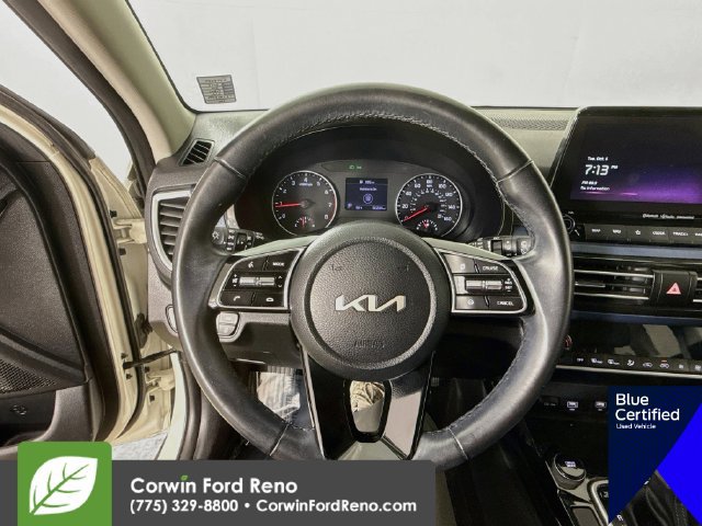 Used 2023 Kia Seltos S w/ Navigation Package FWD image 15