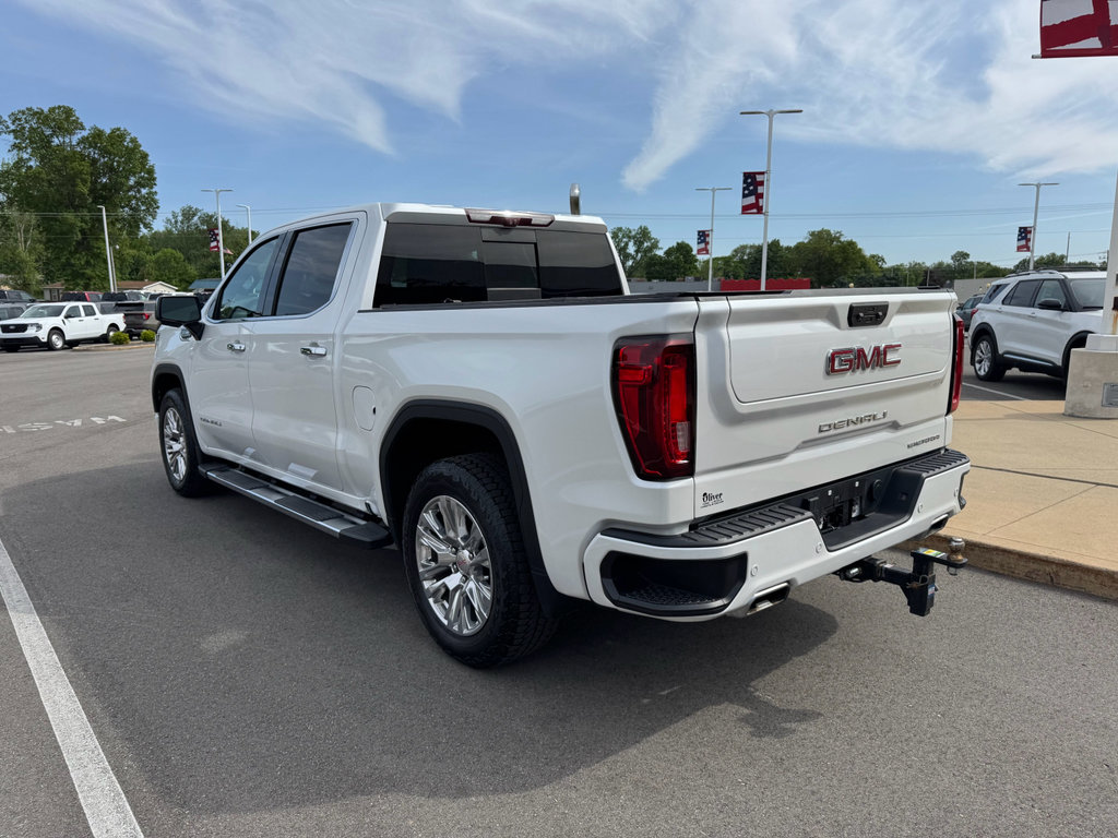 Used 2022 GMC Sierra 1500 Denali w/ Technology Package AWD/4WD image 8