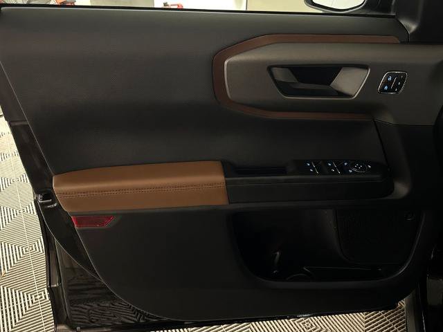 Certified 2025 Ford Bronco Sport Outer Banks w/ Outer Banks Tech Package+ AWD/4WD image 16