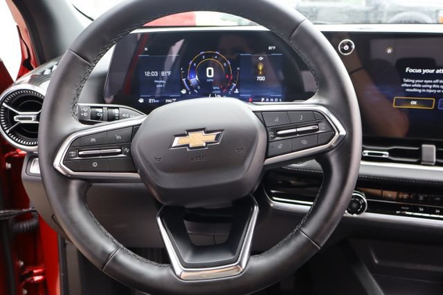 Used 2026 Chevrolet Equinox LT AWD/4WD image 17