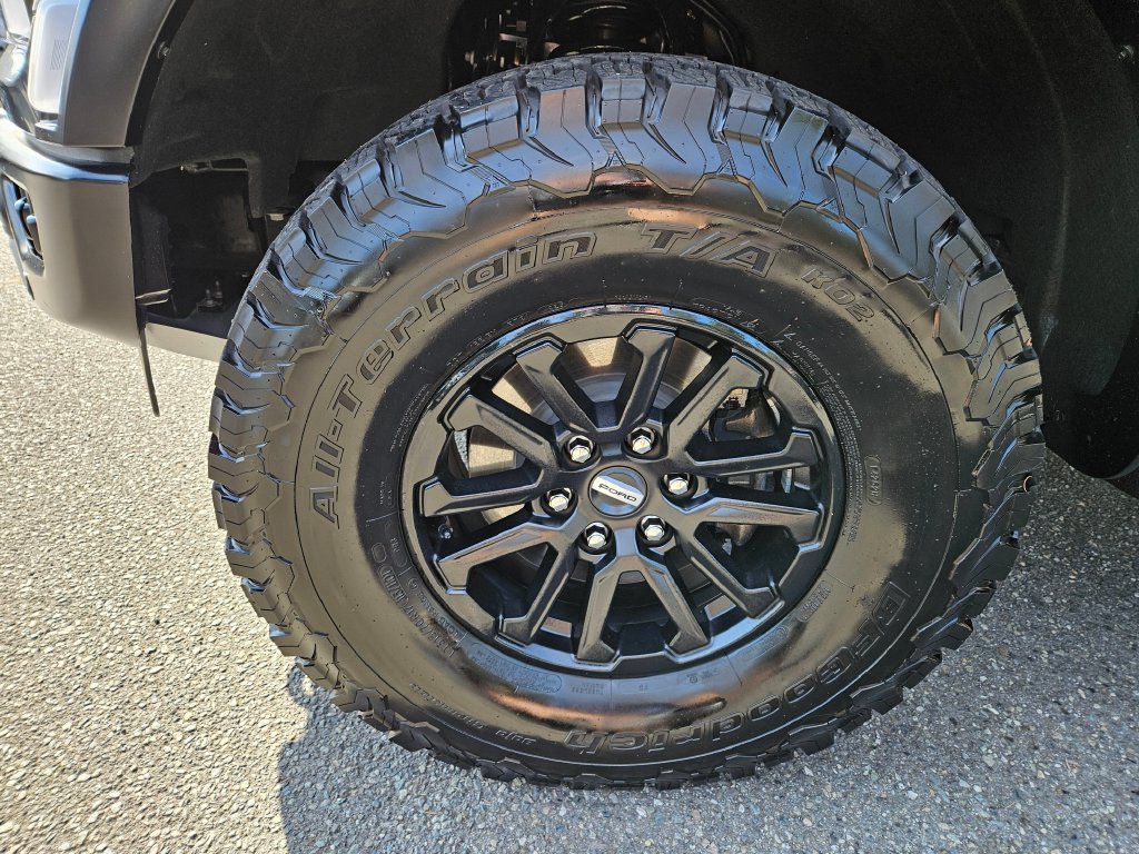 Certified 2025 Ford F150 Raptor AWD/4WD image 8