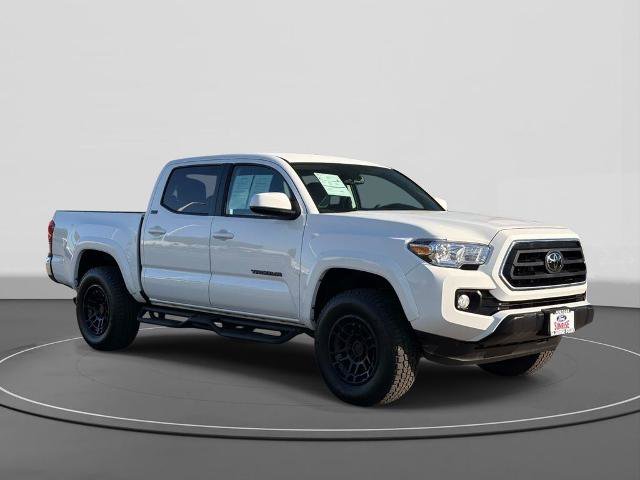 Used 2023 Toyota Tacoma SR5 AWD/4WD image 4