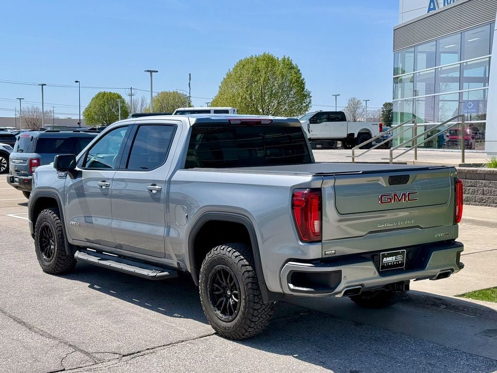 Used 2024 GMC Sierra 1500 AT4 w/ Technology Package AWD/4WD image 4