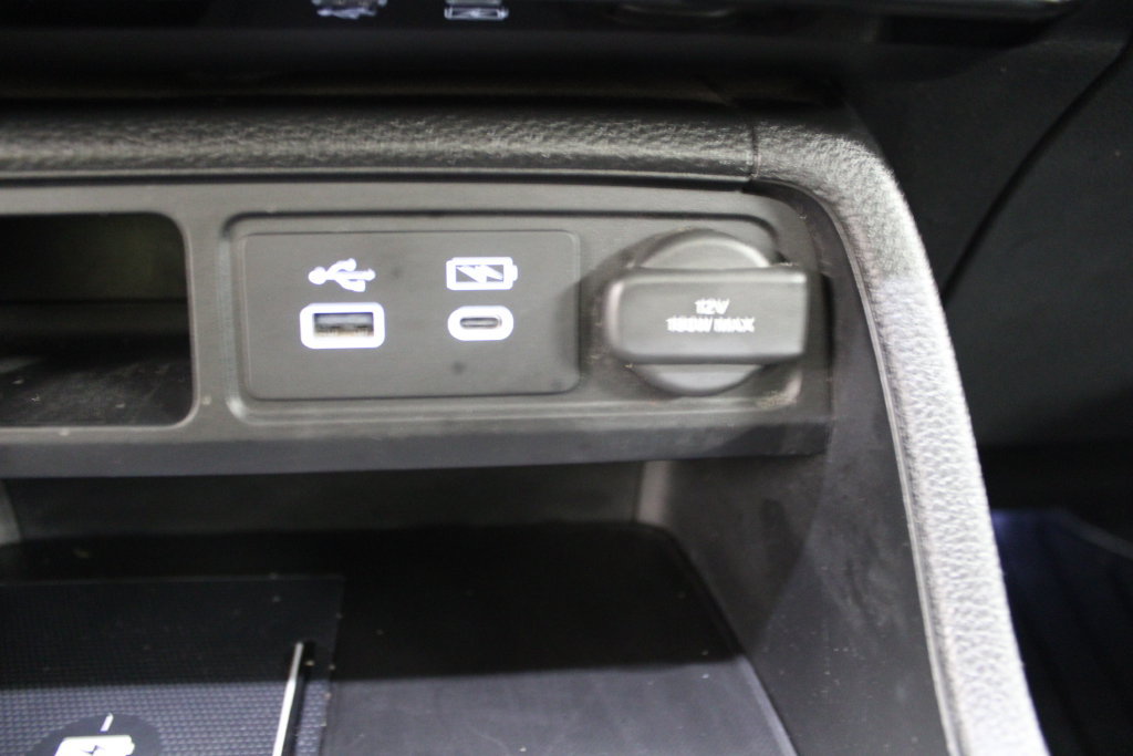 Used 2024 Honda Pilot Touring image 28