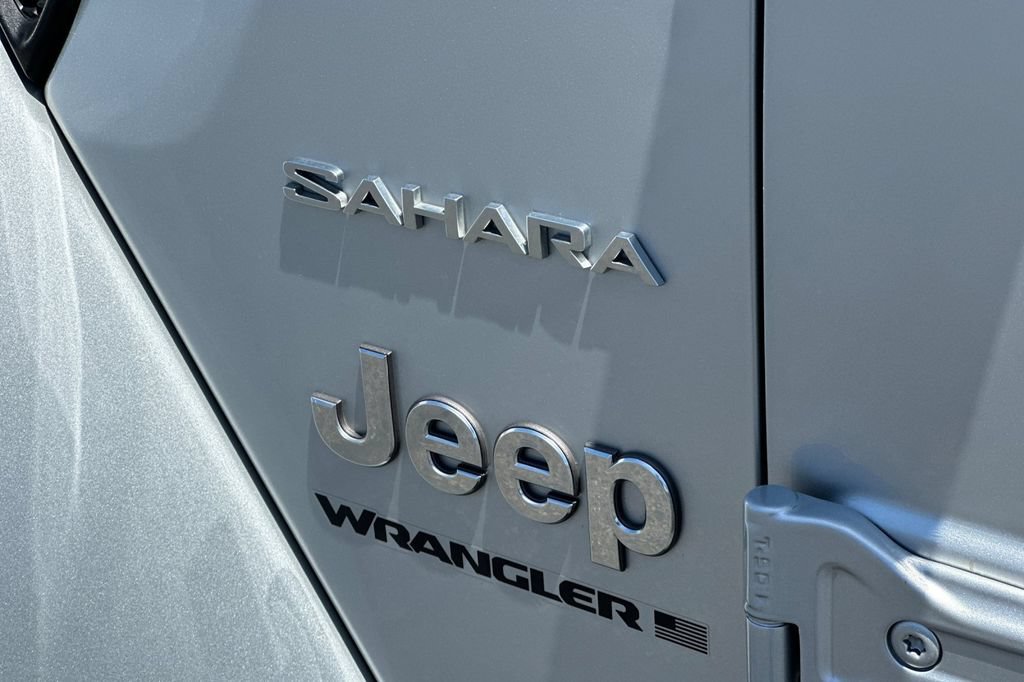 Used 2024 Jeep Wrangler Unlimited Sahara AWD/4WD image 30