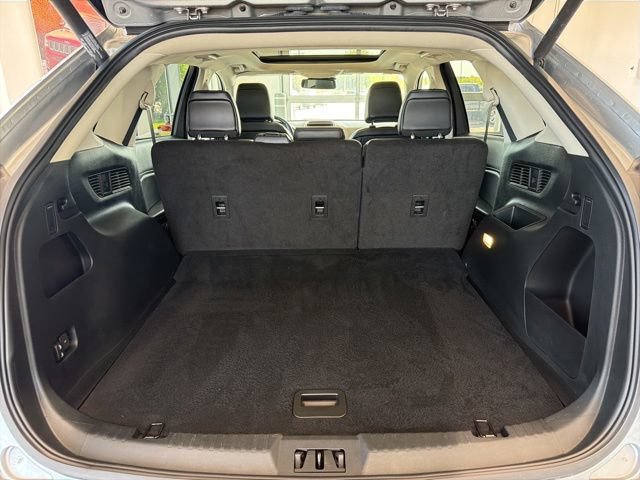 Certified 2022 Ford Edge SEL w/ Convenience Package AWD/4WD image 8