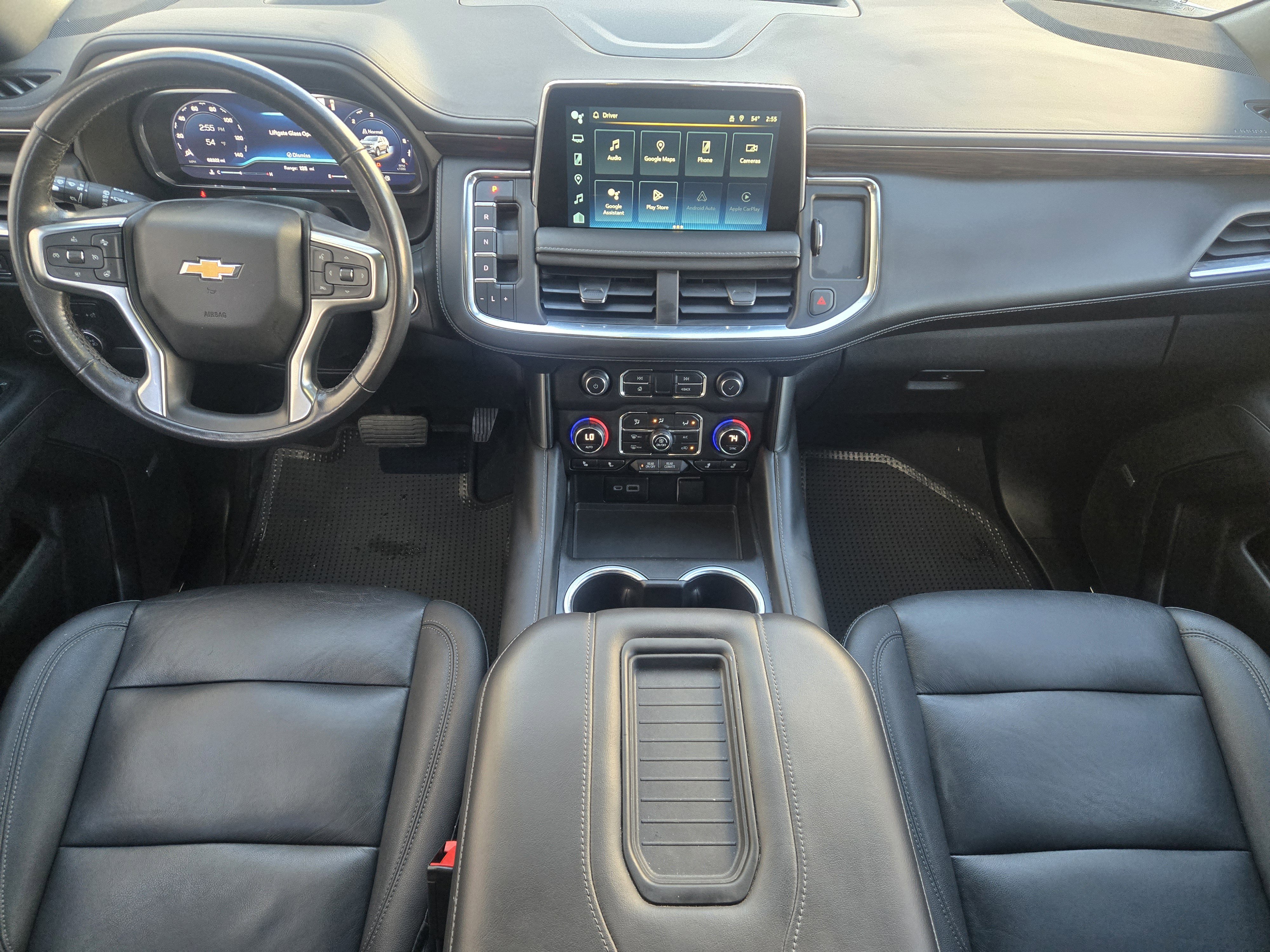 Used 2022 Chevrolet Suburban LT w/ Luxury Package image 19