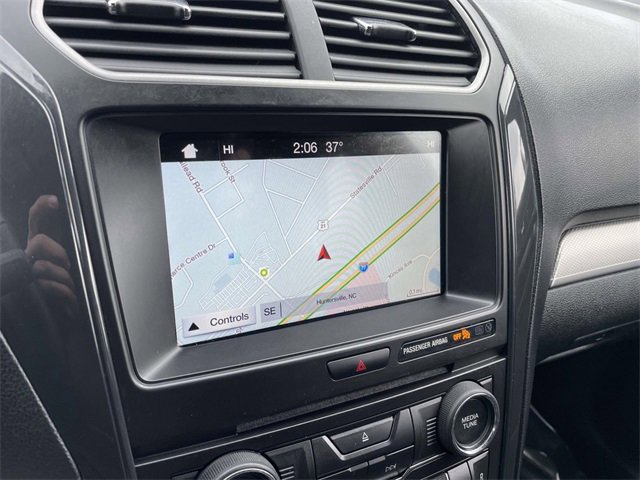 Certified 2018 Ford Explorer XLT w/ Equipment Group 201A image 9