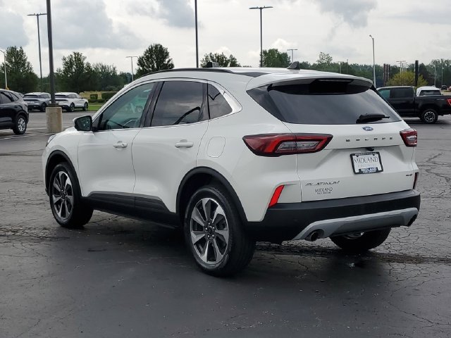 Certified 2023 Ford Escape Platinum AWD/4WD image 4