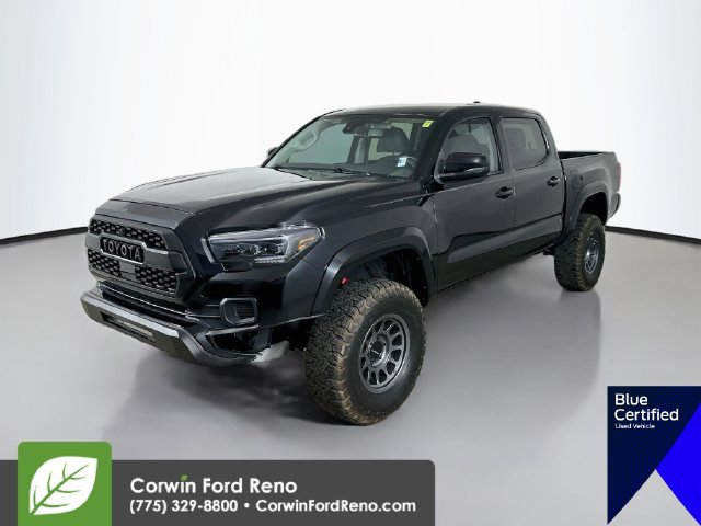 Used 2022 Toyota Tacoma SR5 w/ Technology Package AWD/4WD image 3