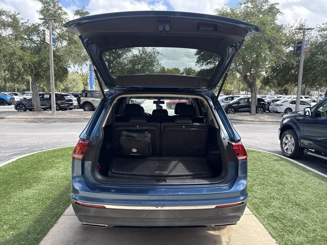 Used 2020 Volkswagen Tiguan SE FWD image 4