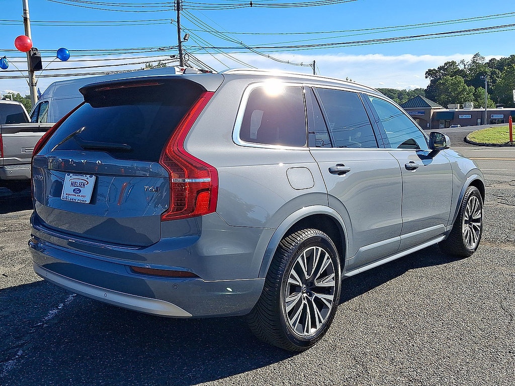 Used 2022 Volvo XC90 T6 Momentum w/ Climate Package AWD/4WD image 31