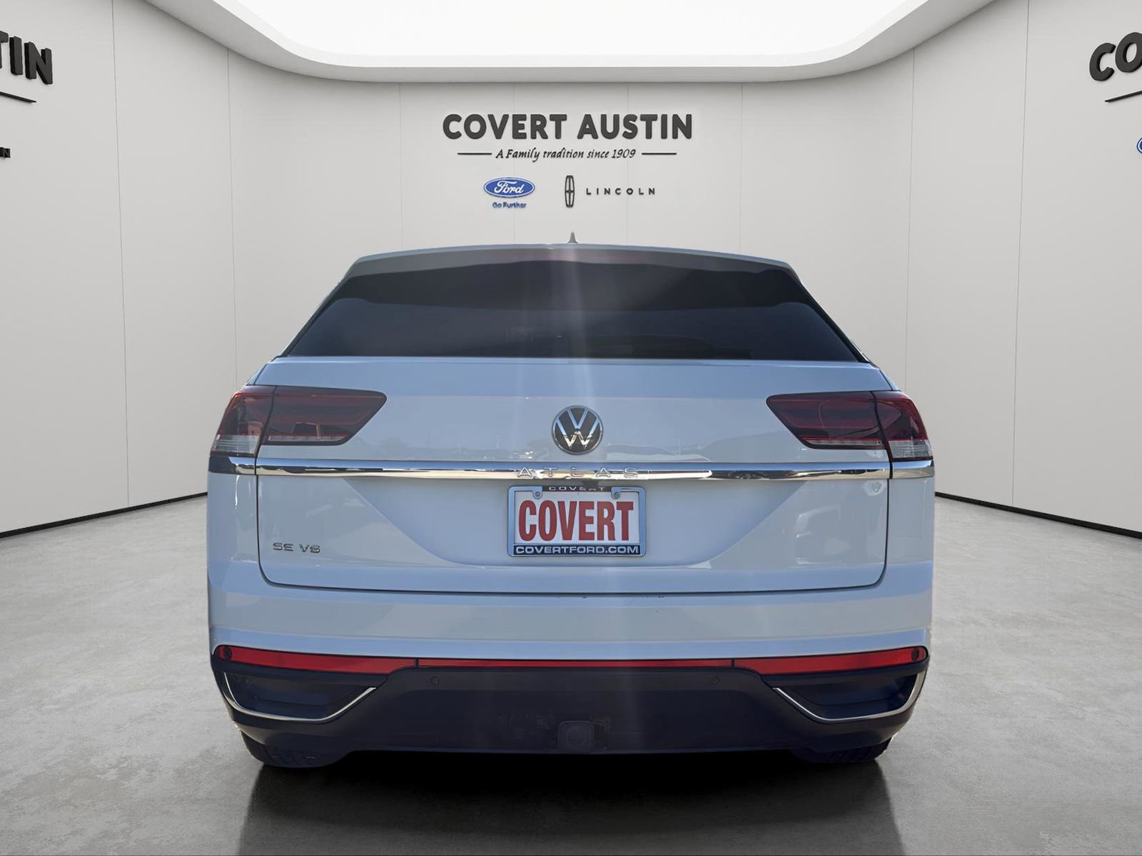 Used 2022 Volkswagen Atlas Cross Sport SE image 3