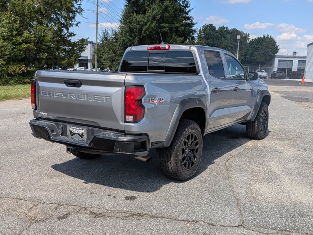 Used 2024 Chevrolet Colorado Trail Boss w/ Advanced Trailering Package AWD/4WD image 4
