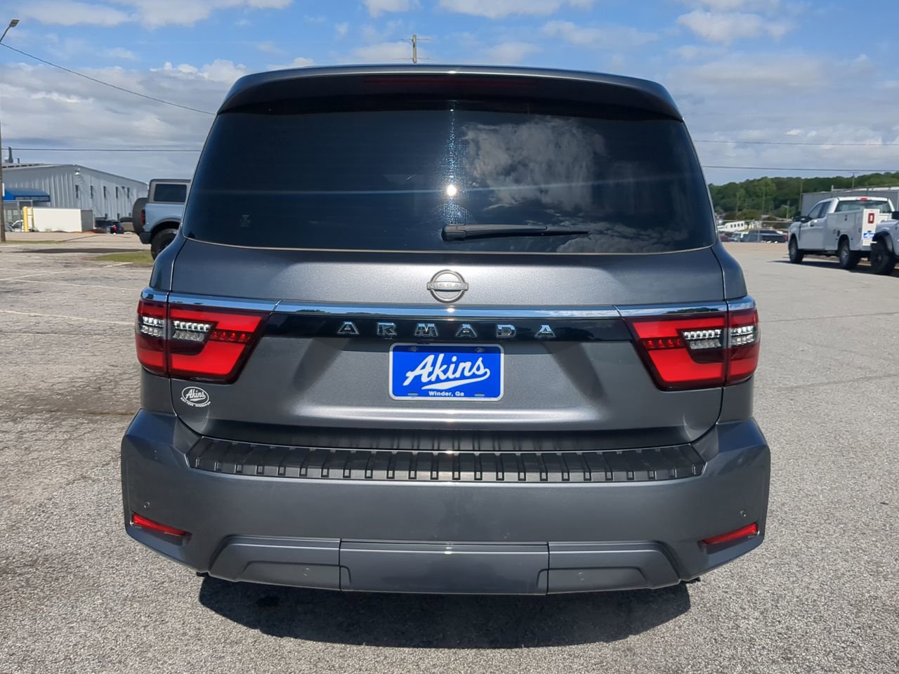 Used 2023 Nissan Armada SV w/ Cargo Package RWD image 4