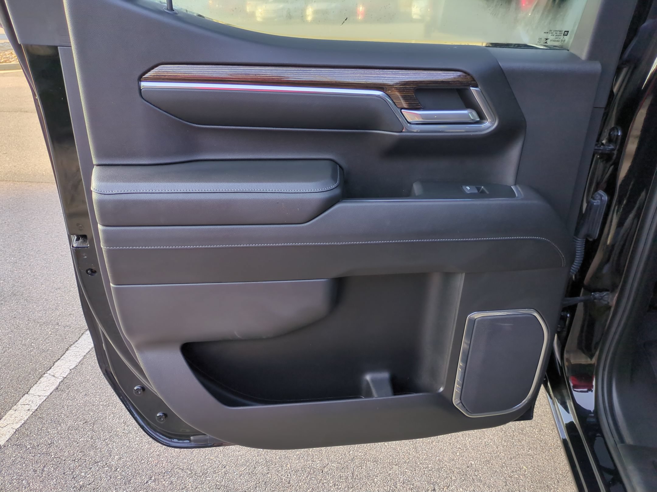 Used 2024 GMC Sierra 1500 Elevation AWD/4WD image 28