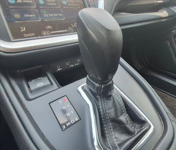 Used 2022 Subaru Outback AWD/4WD image 14