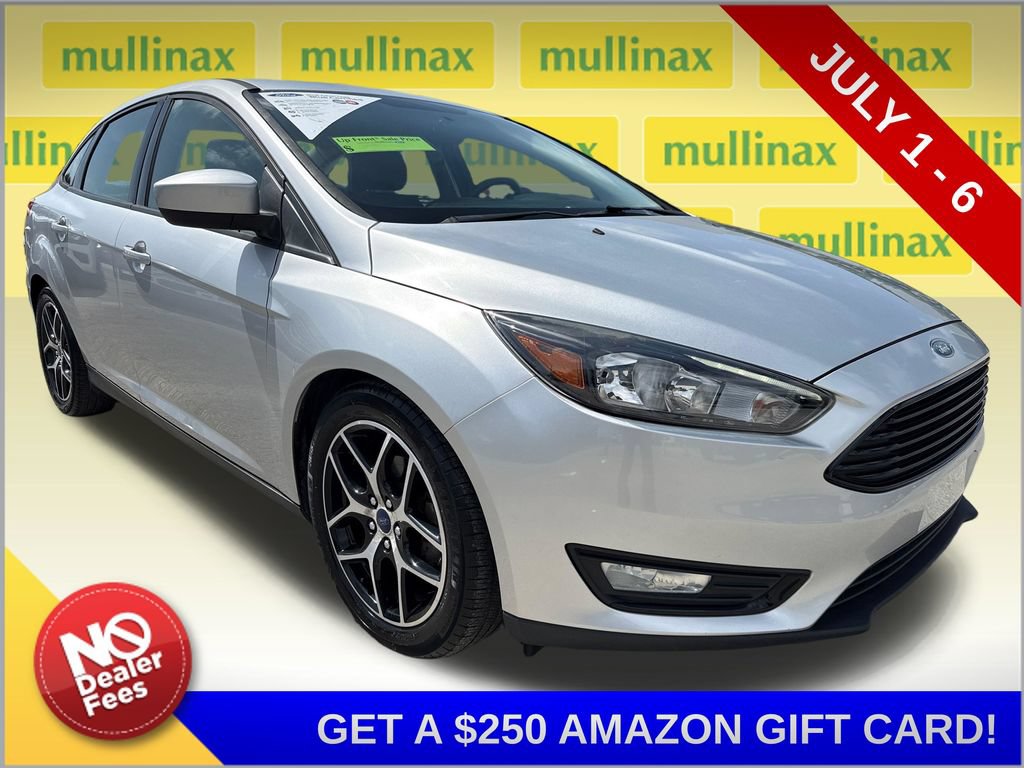 Certified 2018 Ford Focus SE w/ SE Appearance Package FWD image 1