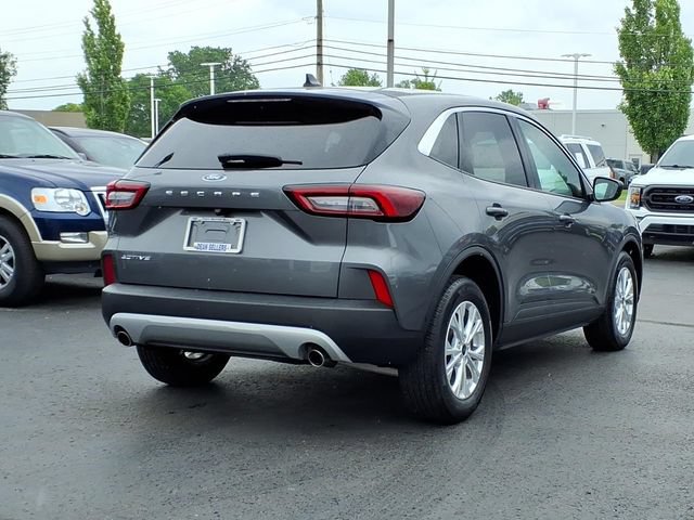 Certified 2023 Ford Escape Active w/ Cold Weather Package FWD image 4